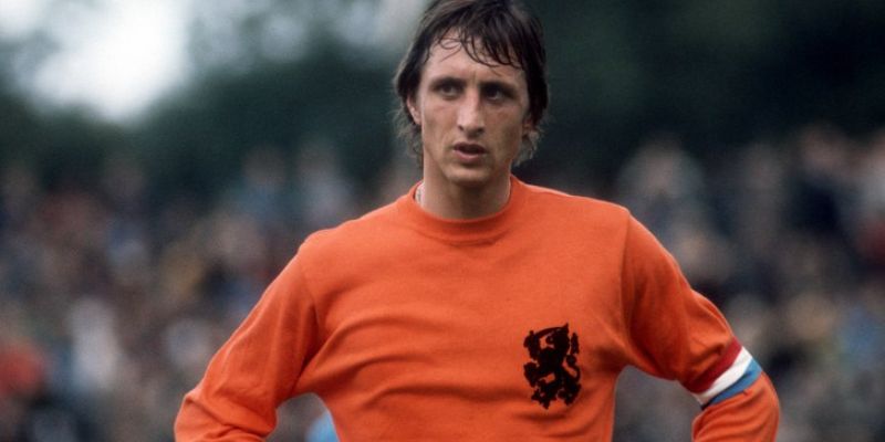 Cầu thủ cực kỳ nổi tiếng trong lịch sử túc cầu Johan Cruyff 